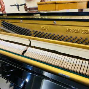 YAMAHA U1E