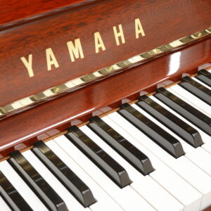 Piano cơ Yamaha U30SA
